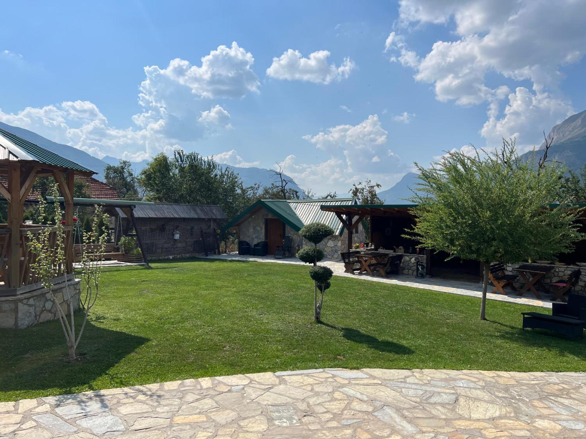 Ethno House Bektesevic